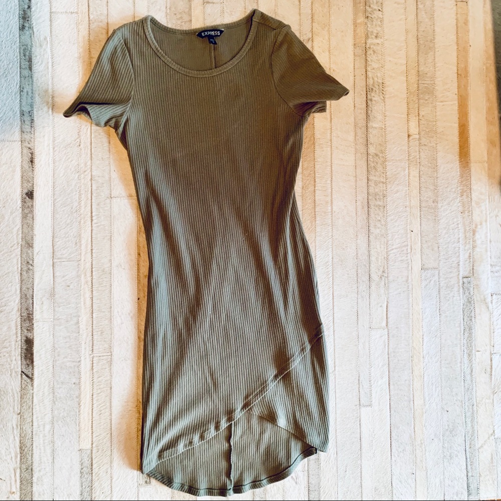 Express Fitted T-shirt Dress in Light Green
